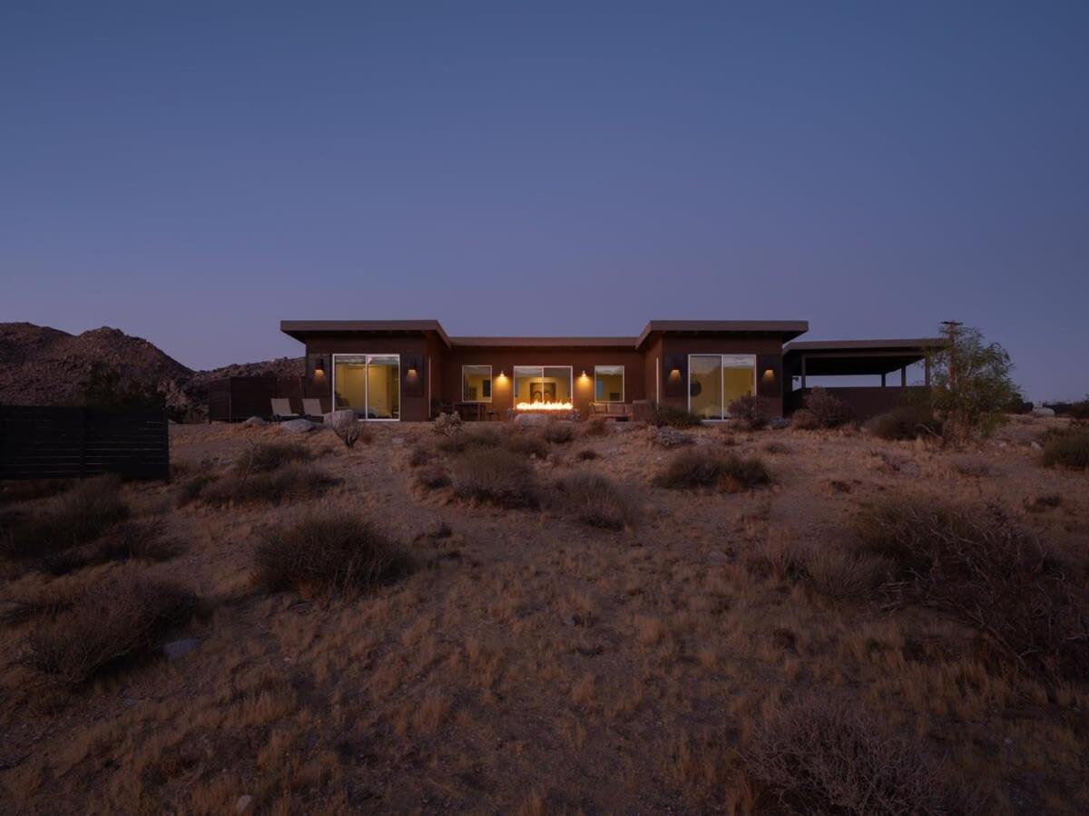Shelter 2 L A Classic At Joshua Tree Park Entrance Eksteriør billede